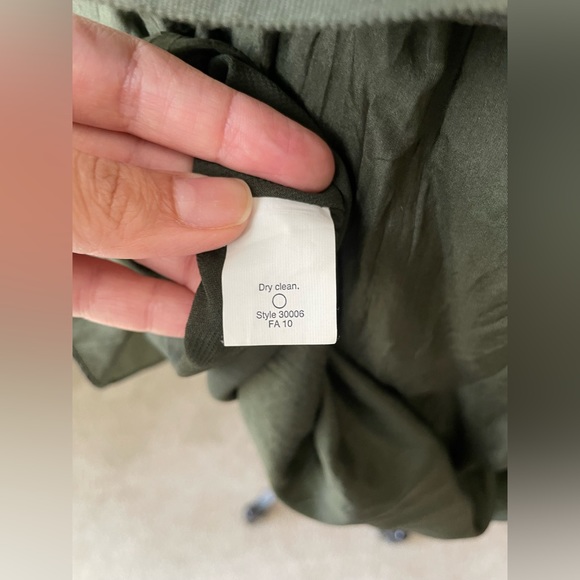 J.Crew Crinkled 100% silk Arabelle dress. Dark green size 10 - Picture 9 of 12